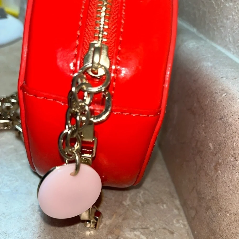Kate Spade New York Normandy Park Circle Bag, Red Patent Leather Vintage Rare